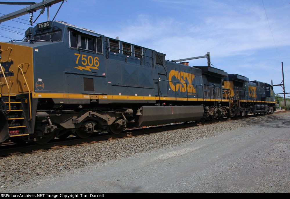 CSX 7506 on M410